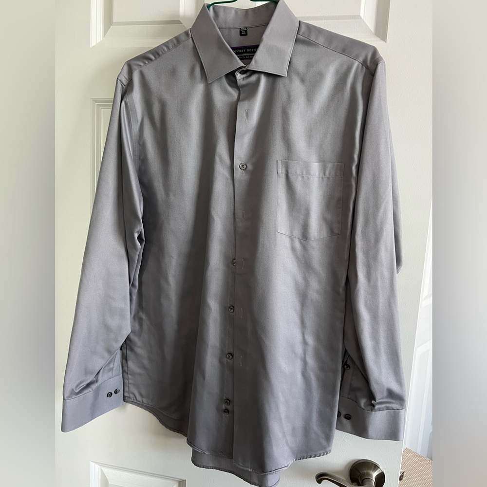 Geoffrey Beene Men’s Gray Classic Fit No Iron Dress Shirt - Size 34/35 (large)
